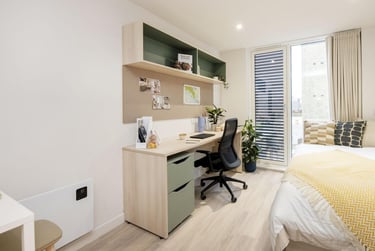 1 bed studio, Brown Street, City Centre, Dundee, DD15AQ - Image 1